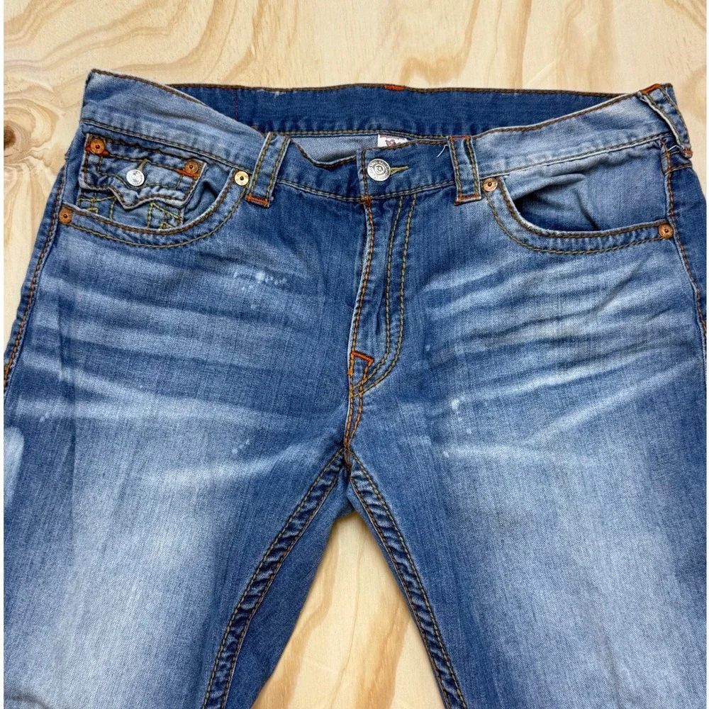 True Religion Straight Flap Big T Jeans Mens 40 Medium Wash Bleach Splatter